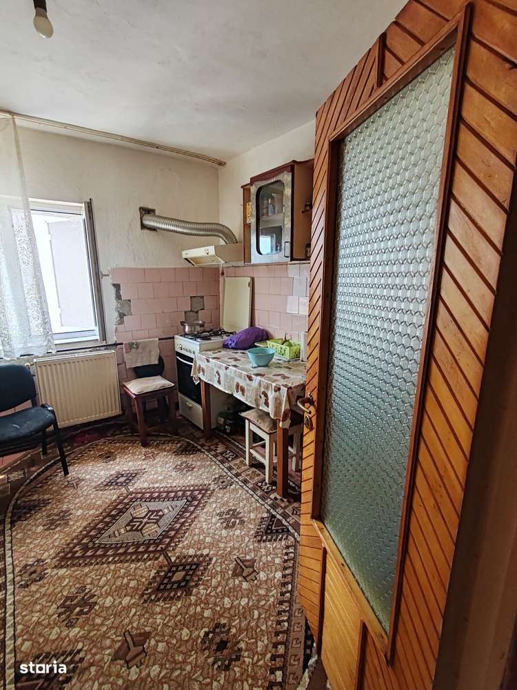 Vând apartament 3 camere micro 4-10