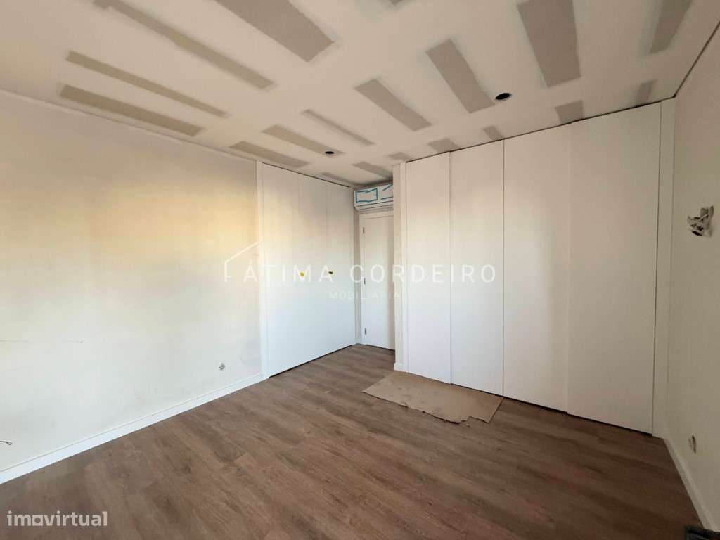 T2 com terraço de 71m2 e arrecadação-9