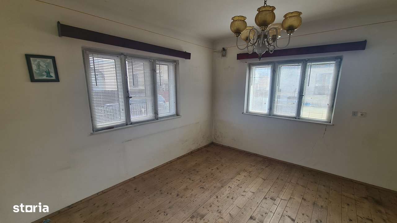 Apartament cu 2 camere de vânzare în Curtea de Argeș.-11