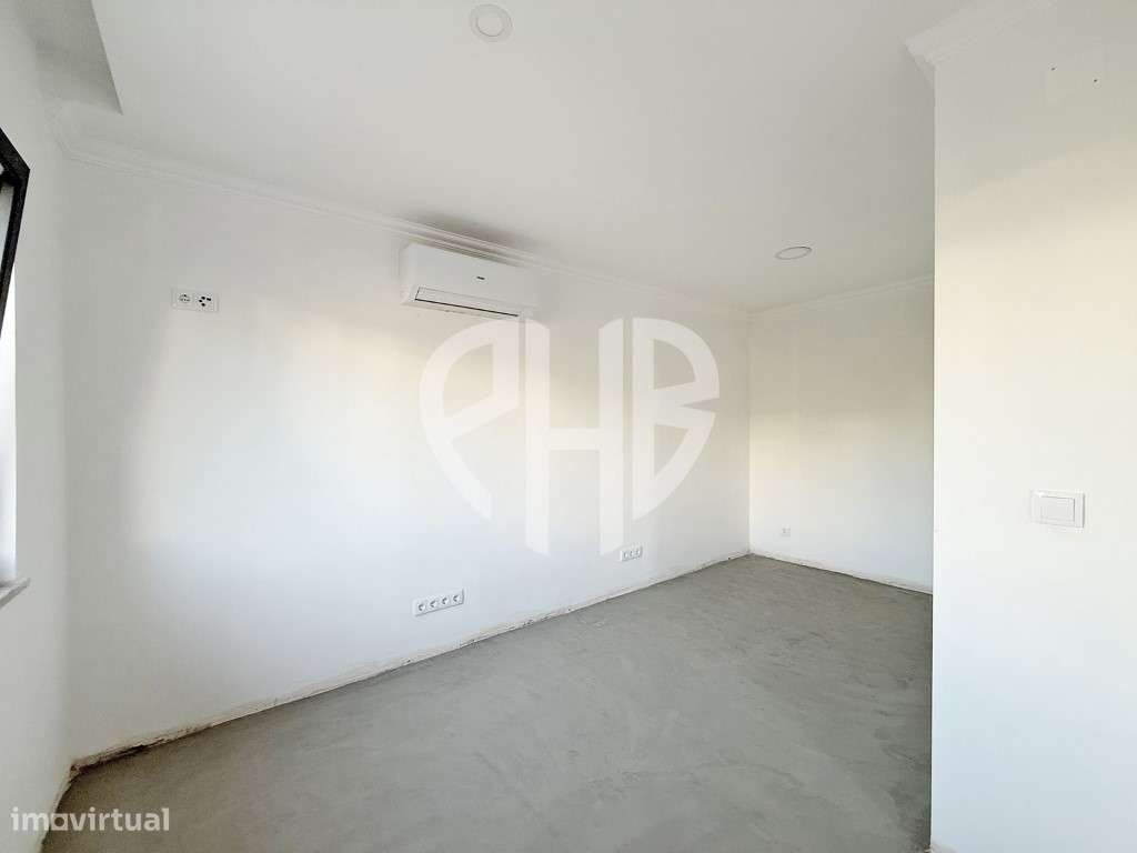 Moradia Isolada T4 Nova com Piscina Aquecida | Caparica | Conclusão...-14
