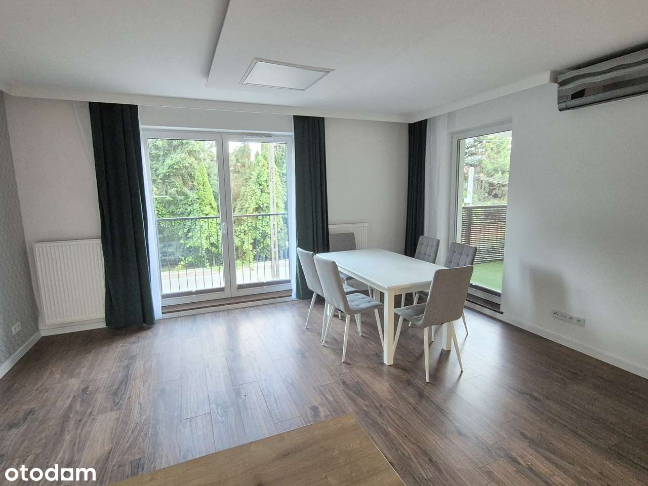 Przestronne i słoneczne mieszkanie! 20min kolejką do Centrum Warszawy!-2
