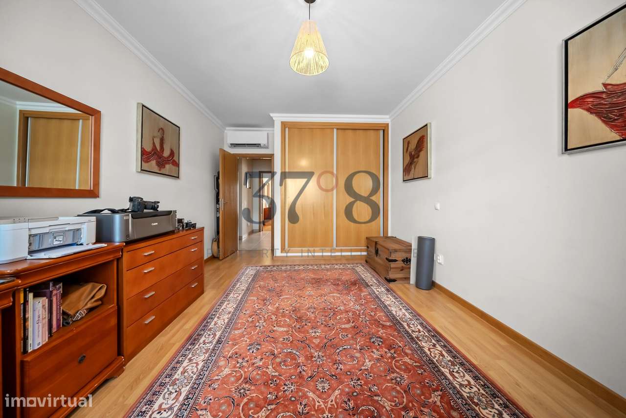 Tavira: Apartamento Espaçoso de 3 Quartos Perto do Centro Histórico —-20