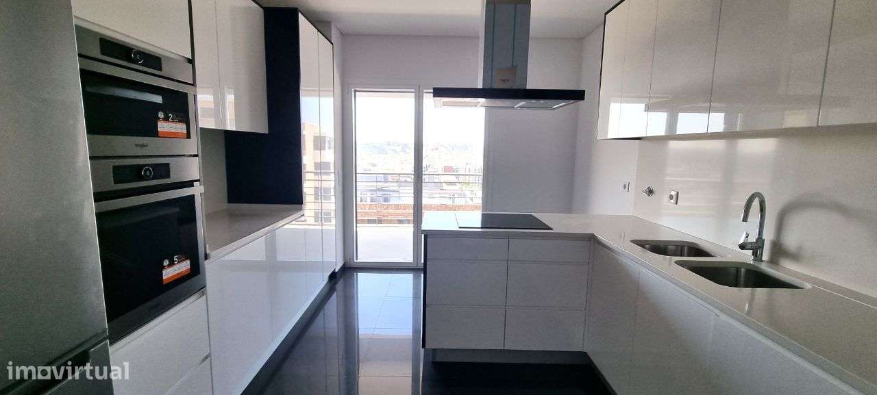 Venda T2 (3Assoalhadas) apartamentos novos – Colinas do Cruzeiro - Grande imagem: 4/31