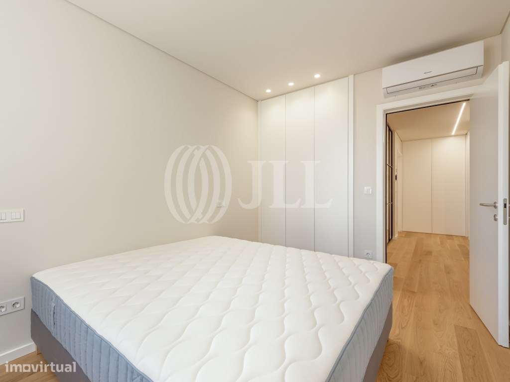 Apartamento T1+1, com varanda e estacionamento, em Matosinhos-17