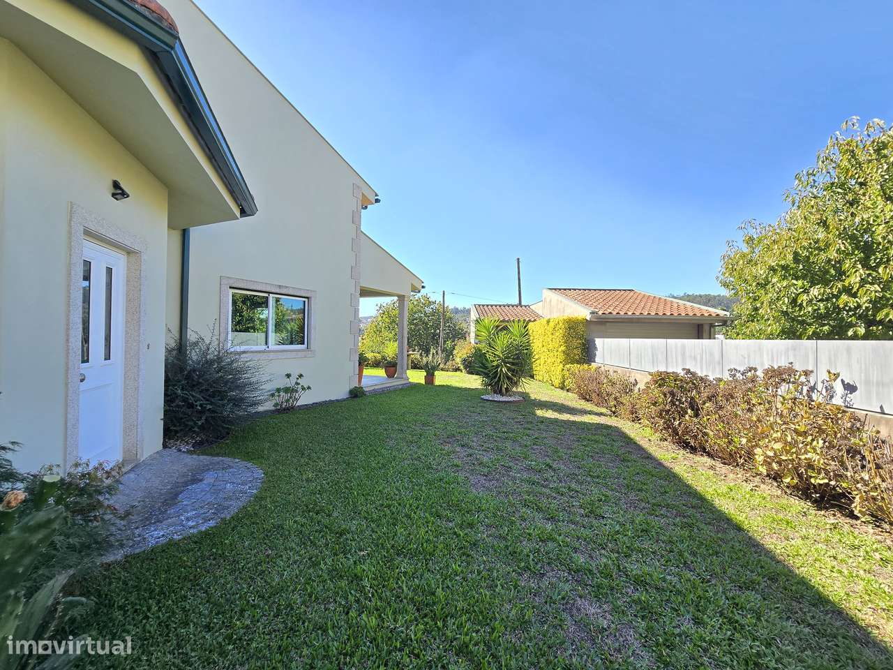 Moradia T5+1 em Ruilhe - 2680m2 de Terreno Privado-25