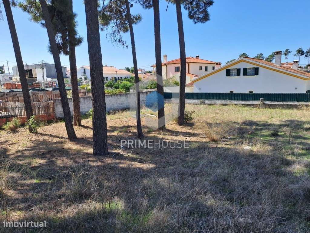 Terreno de 900m2 - Grande imagem: 2/18