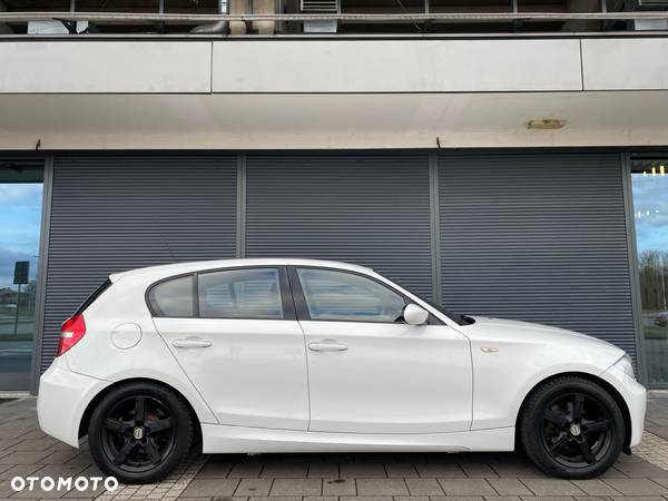 BMW Seria 1 120i Edition Sport - 6