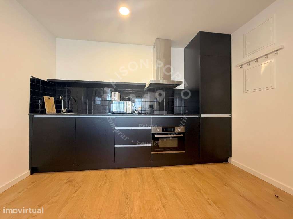 Apartamento T1 com Varanda, Vista Mar e Lugar de Estacionamento em ...-12