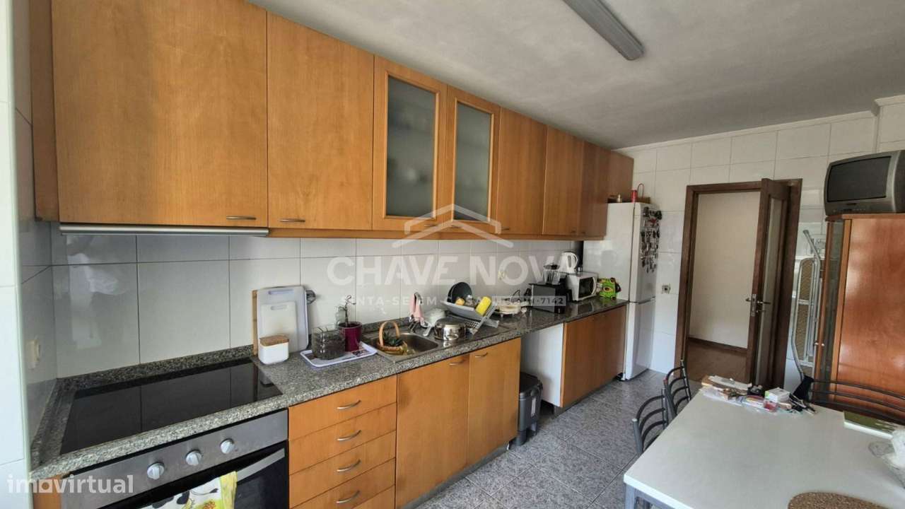 Apartamento T2 com Lugar de Garagem | 2Km Praia de Francelos-4