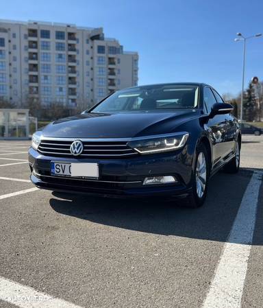 Volkswagen Passat 2.0 TDI DSG Highline - 1