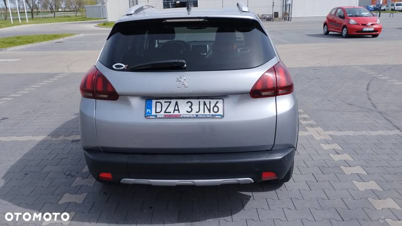 Peugeot 2008 1.6 BlueHDi Allure - 16