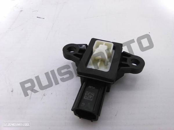 Sensor De Impacto Dg13-14c676-aa Ford Fiesta Vi 1.5 Tdci - 1