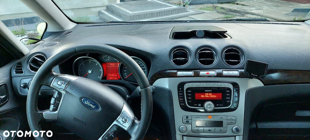 Ford Galaxy 2.0 TDCi Ghia - 10