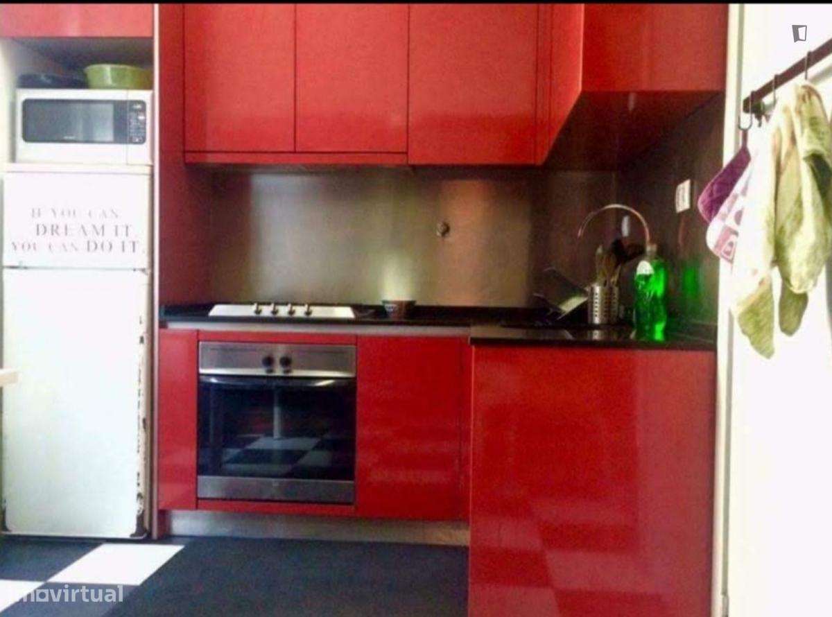 Quarto - localizado em  Coimbra - Grande imagem: 3/5