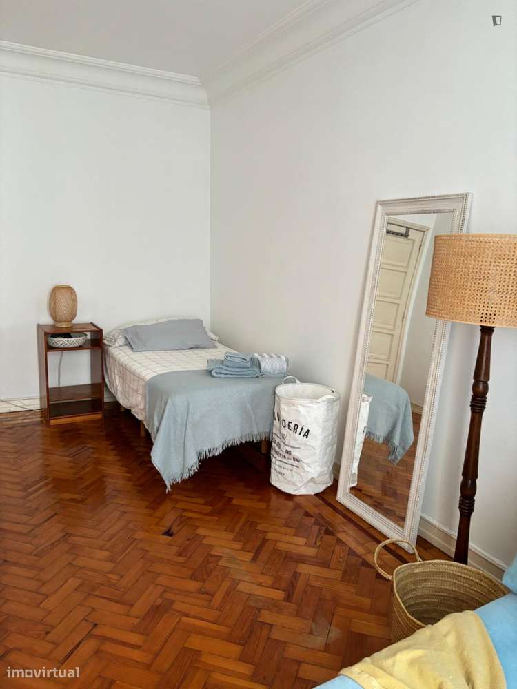 Quarto - localizado em Entrecampos Lisbon - Grande imagem: 5/19