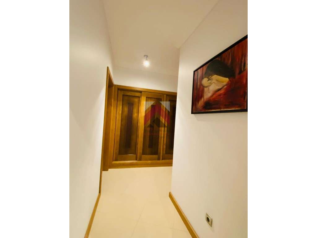 Moradia T6 Isolada na Palhaça-41