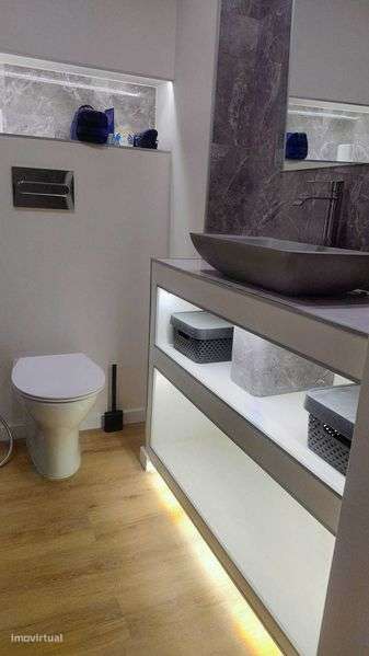 Vendo luminoso t2+1  em fase final de acabamento. - Grande imagem: 5/11