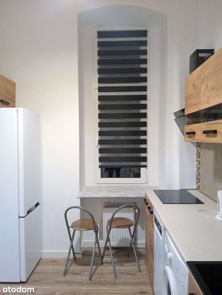 *Klimatyczne mieszkanie w kamienicy z centralnym ogrzewaniem* - Pełny obrazek: 2/11