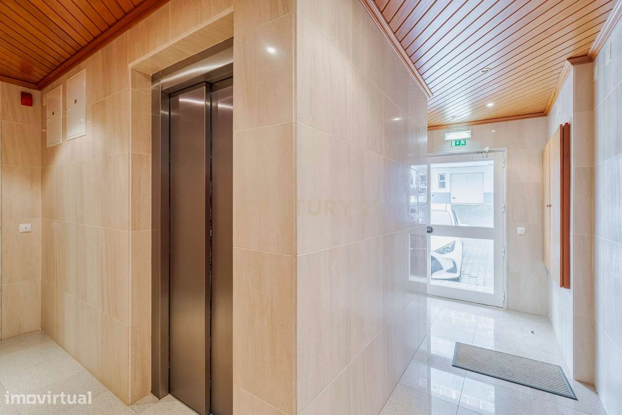 Procura apartamento em zona tranquila... - Grande imagem: 2/30