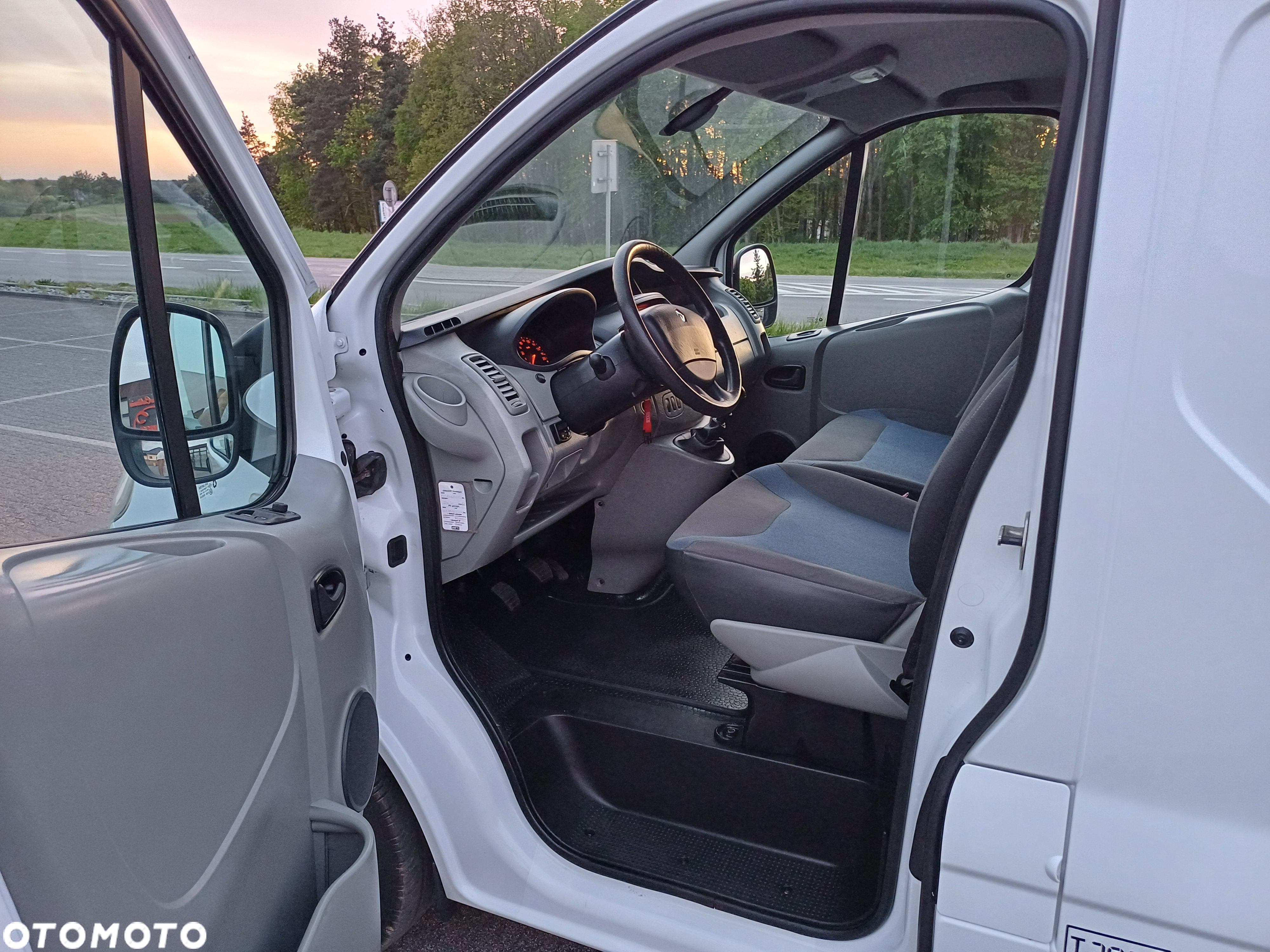 Renault Trafic - 9