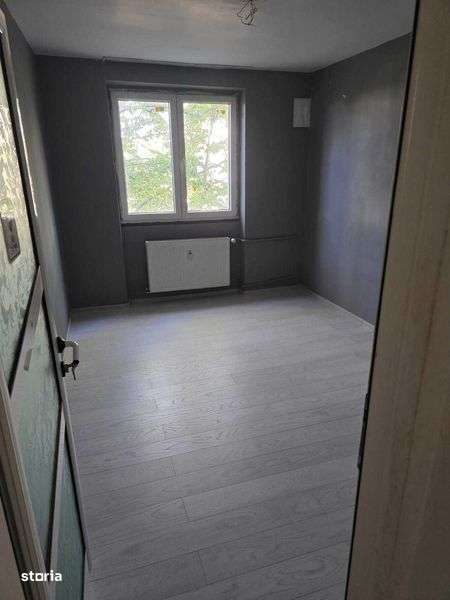 Vanzare apartament 3 camere Blv Basarabia
