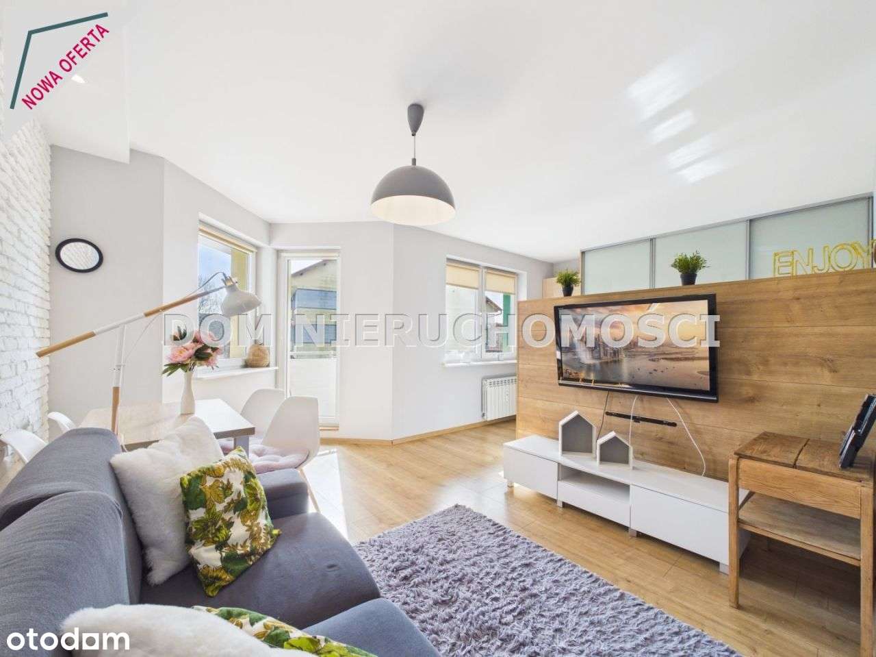 Przestronne, dwupokojowe mieszkanie na Jarotach!-0