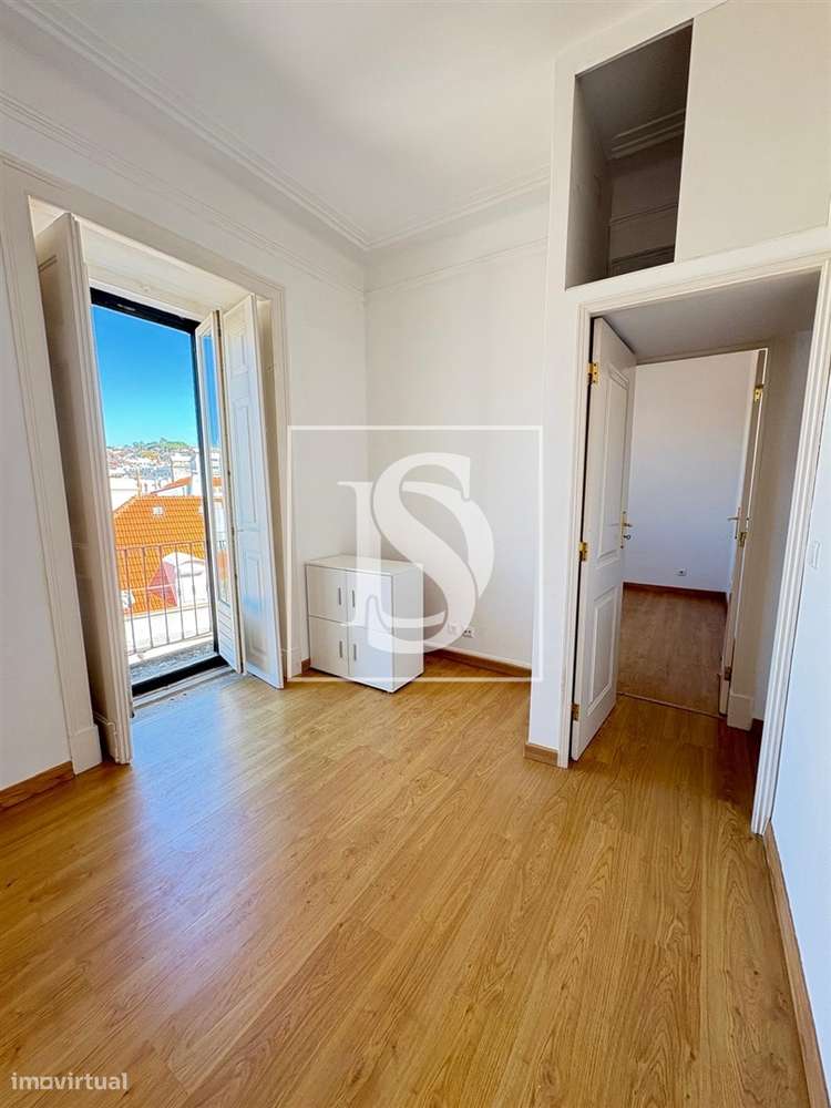 Apartamento T3 Venda em Oeiras e São Julião da Barra, Paço de Arcos e-3