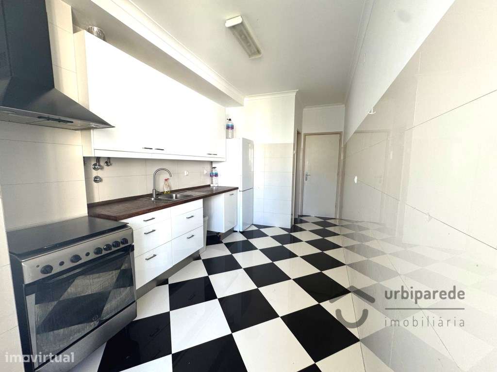 Apartamento T3 no Restelo c/ vista Rio.-21