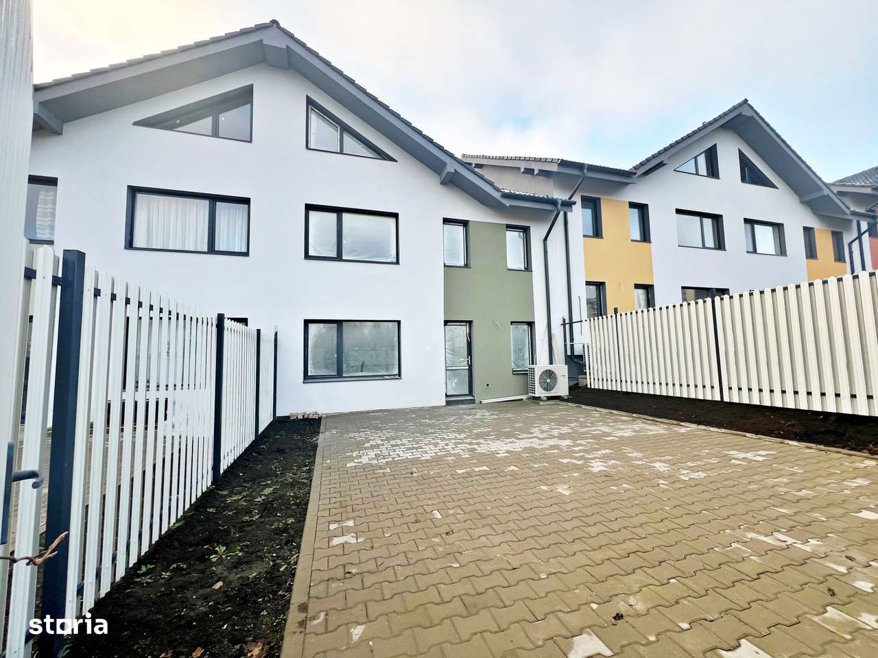 Casă întabulată, 5 cam, 119 mp utili, curte 70 mp – finisată la cheie-1