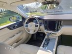 Volvo V60 Cross Country - 14