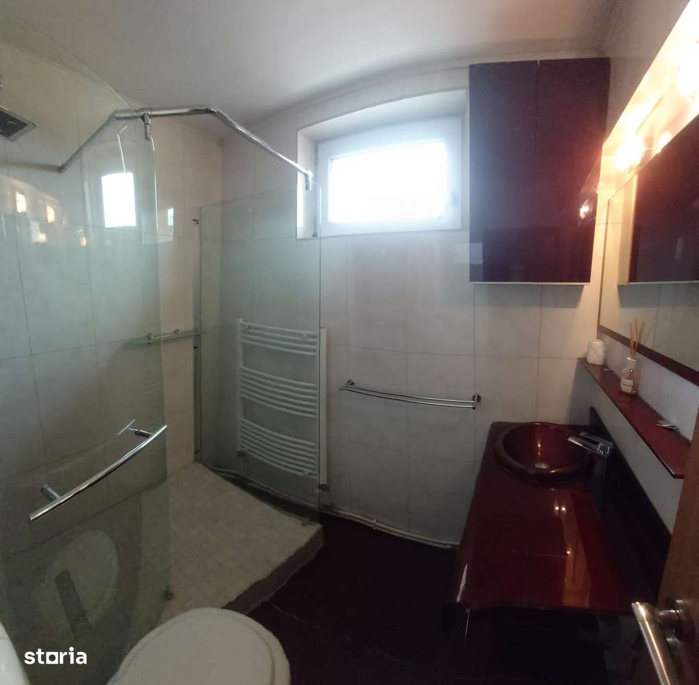 Apartament 3 camere Ultracentral , complet renovat-1