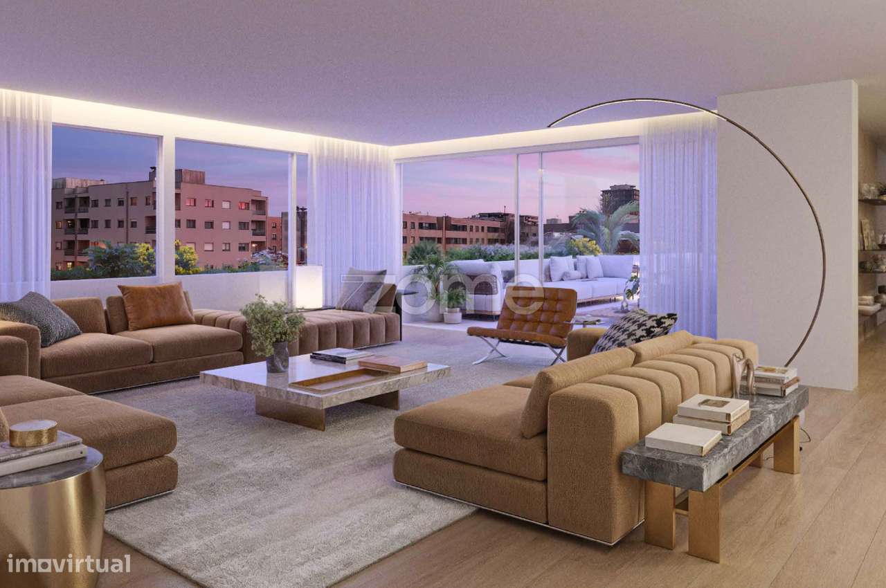 Apartamento T4 - Brito Capelo 1023 - Grande imagem: 3/16