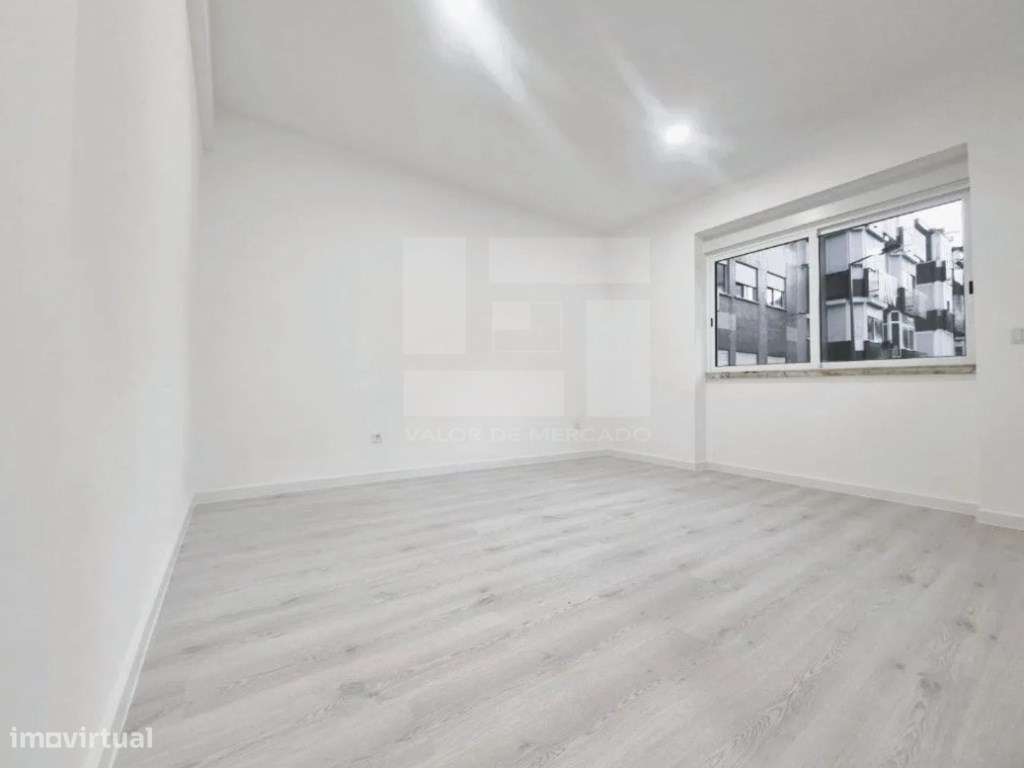 APARTAMENTO T2 - COVA DA PIEDADE - Grande imagem: 2/15