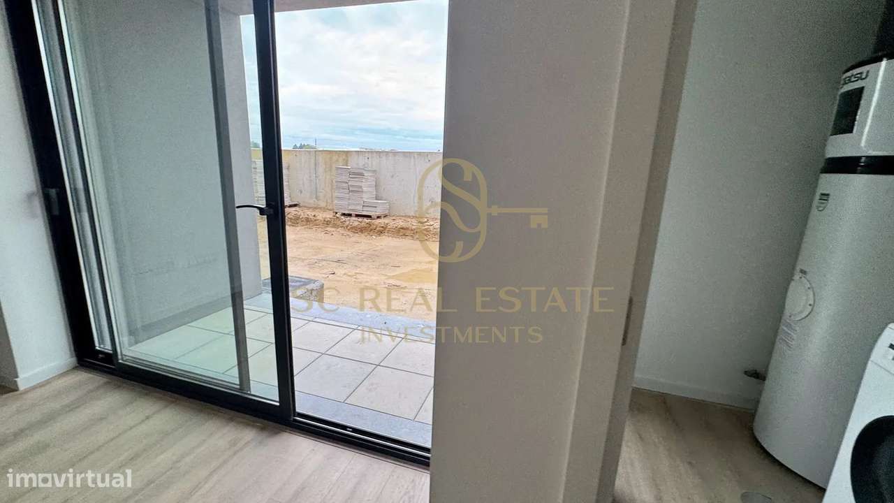 Apartamento T2 com Terraço e jardim, 2 suites em S. Mamede Infesta-26