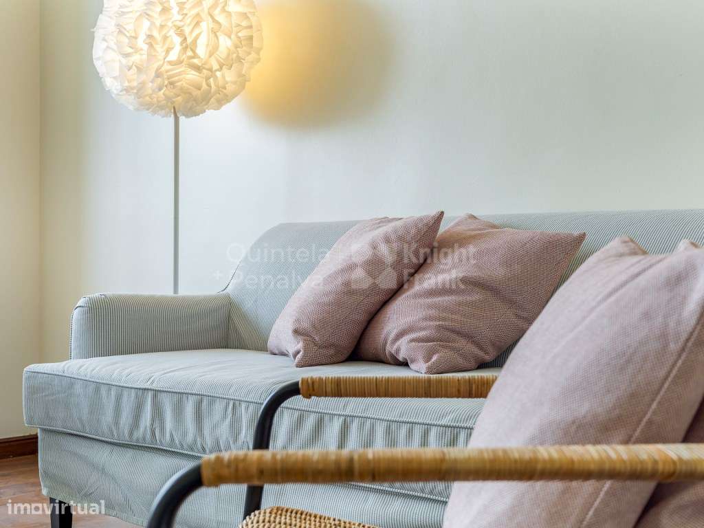 Apartamento T1 com vista mar para arrendar mobilado em Oeiras - Grande imagem: 4/25