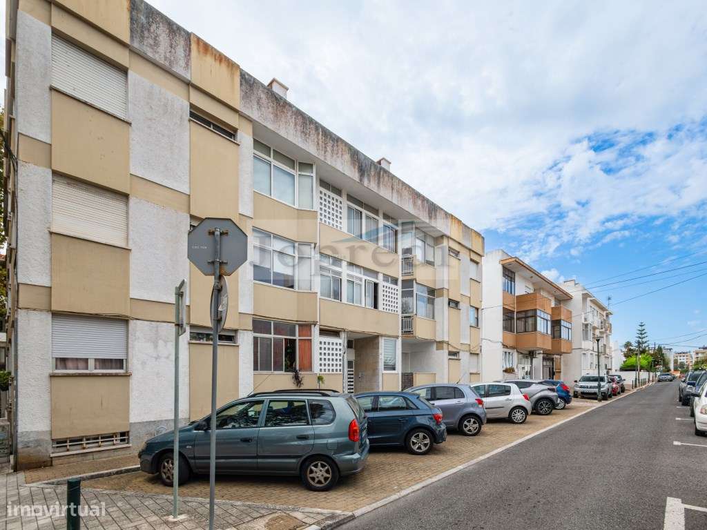 T2 + 5 Duplex Centro de Carcavelos-0