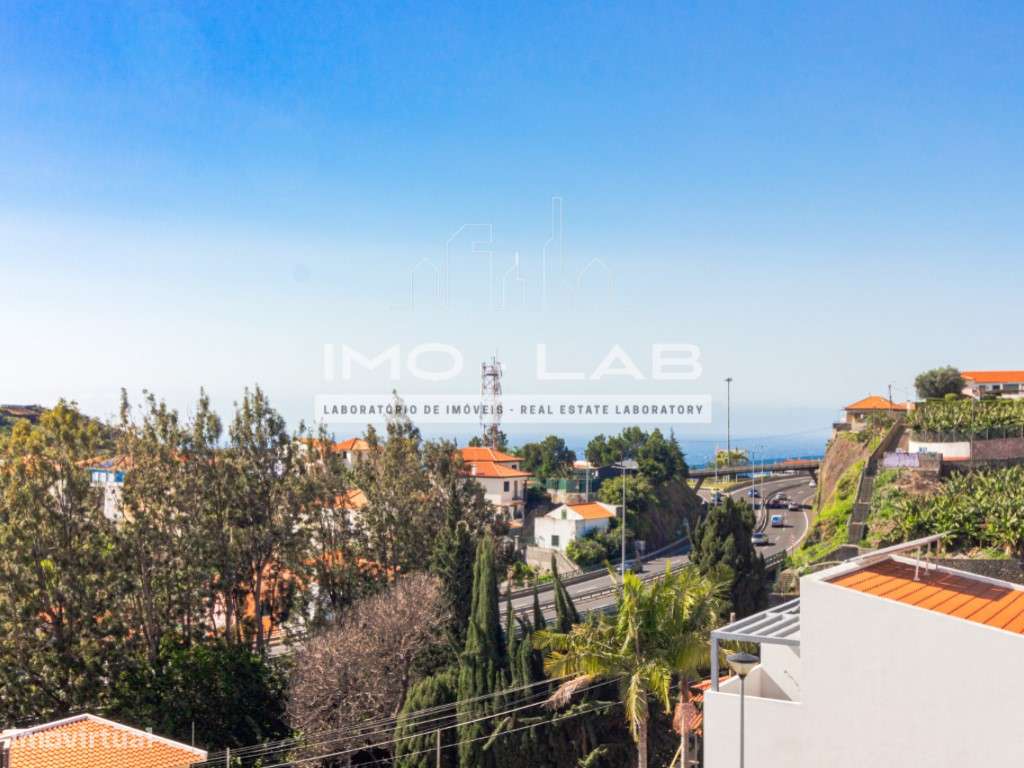 Moradia T2+1 - Câmara de Lobos - Vista Mar e Vista Montanha-28