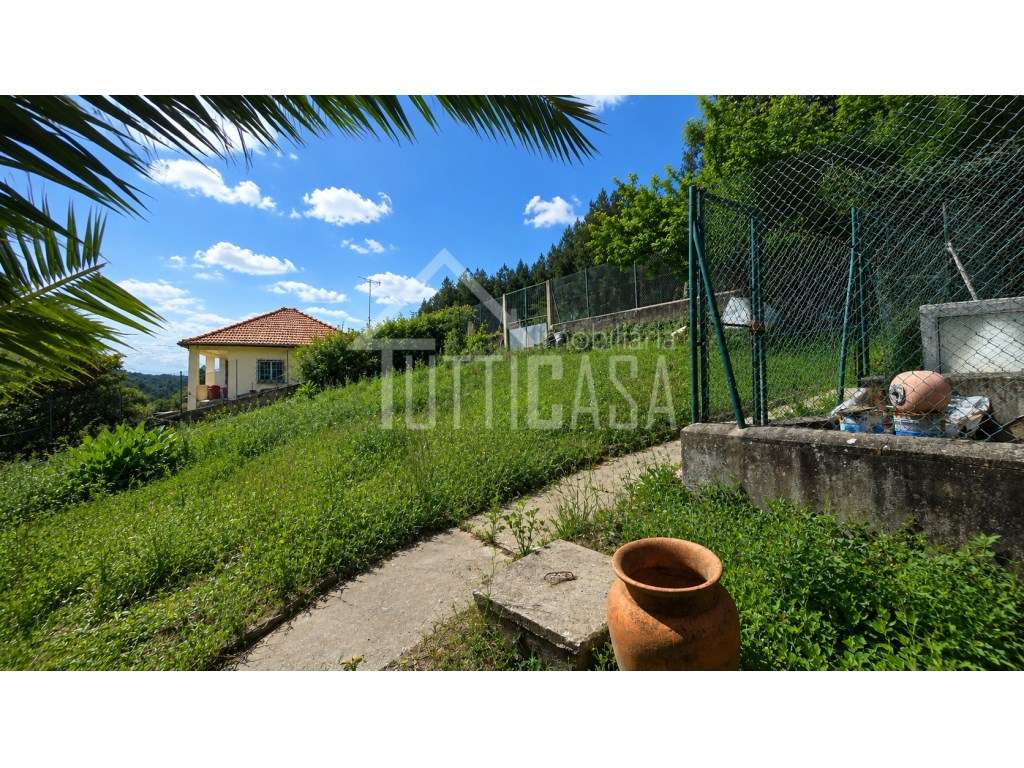Moradia T2+2 com Jardim, Garagem e Total Privacidade-33
