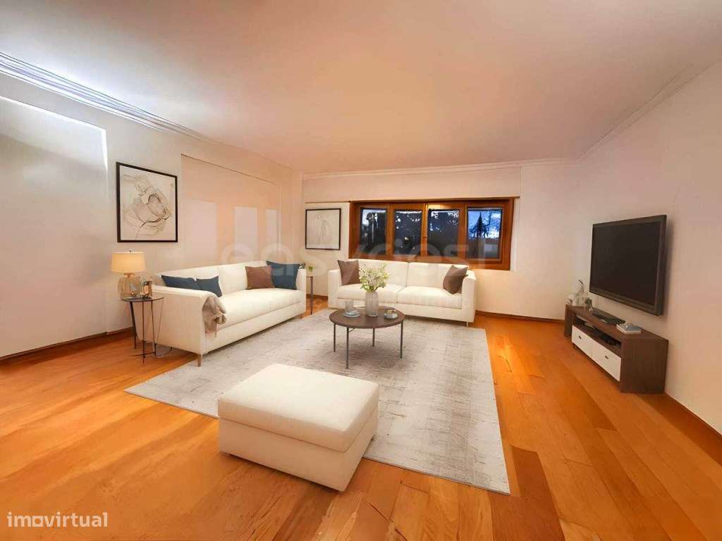 Apartamento T1 sem mobílias com Box localizado na Azinhaga das Galh... - Grande imagem: 2/18