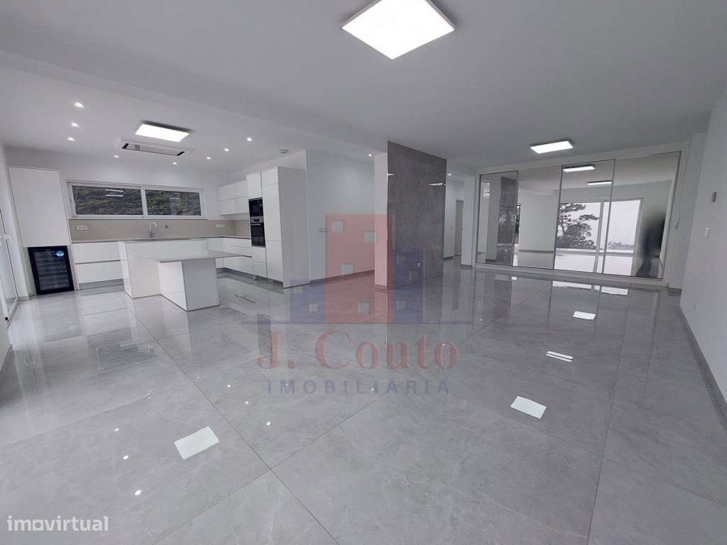 Moradia T3 com vista para o mar-24