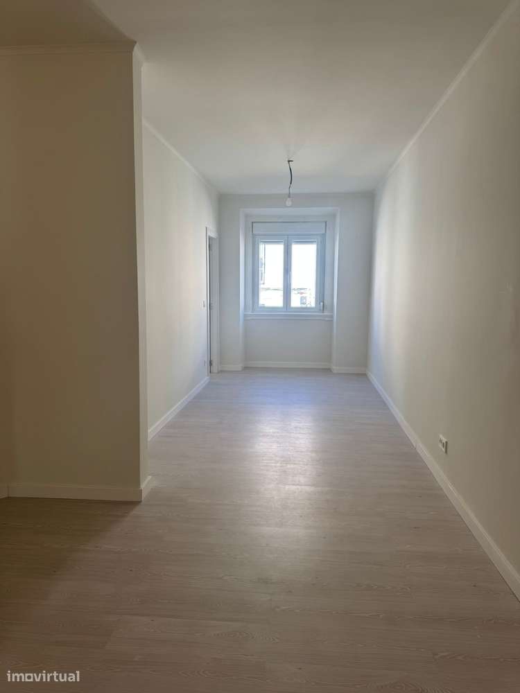 APARTAMENTO A ESTREAR NA PENHA DE FRANÇA-1