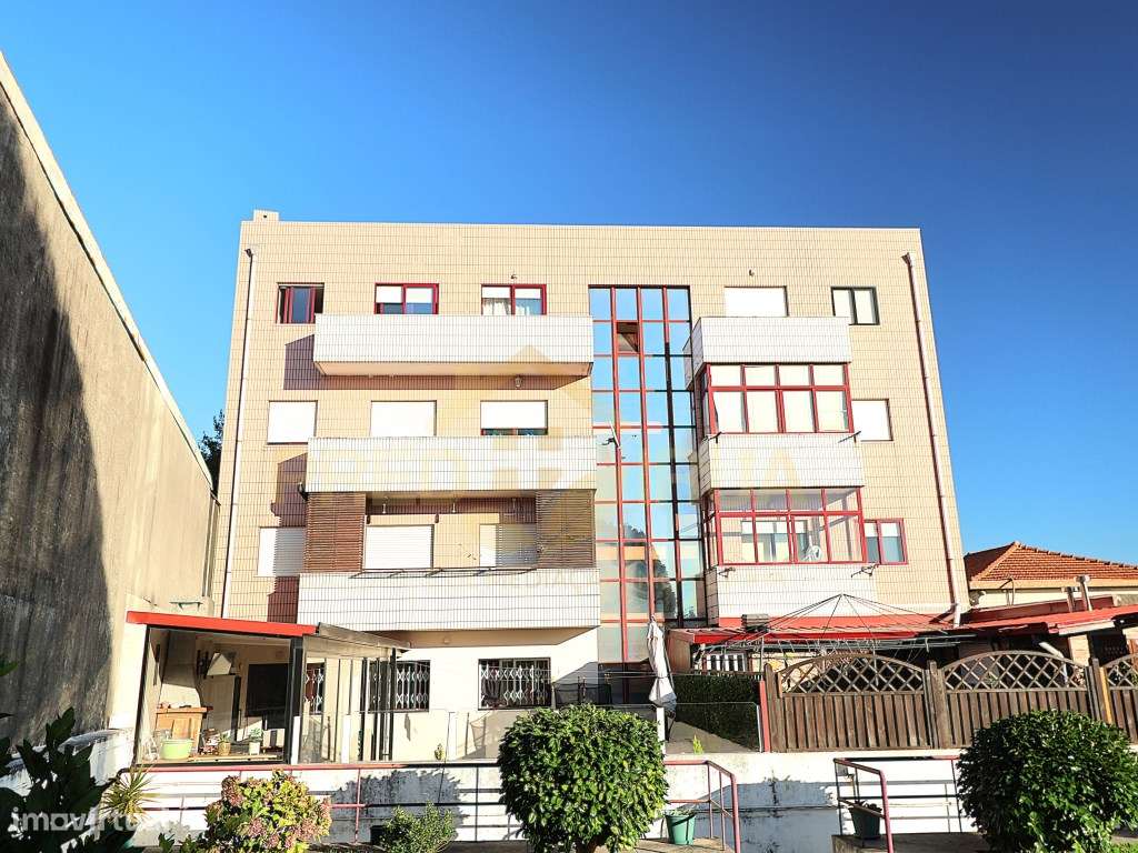 Apartamento T2 S. Félix da Marinha em condominio fechado-25