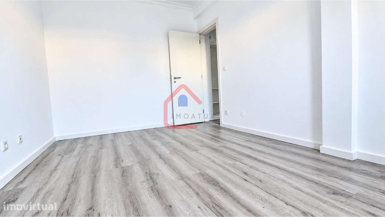 Apartamento T3 em Quinta do Conde-14