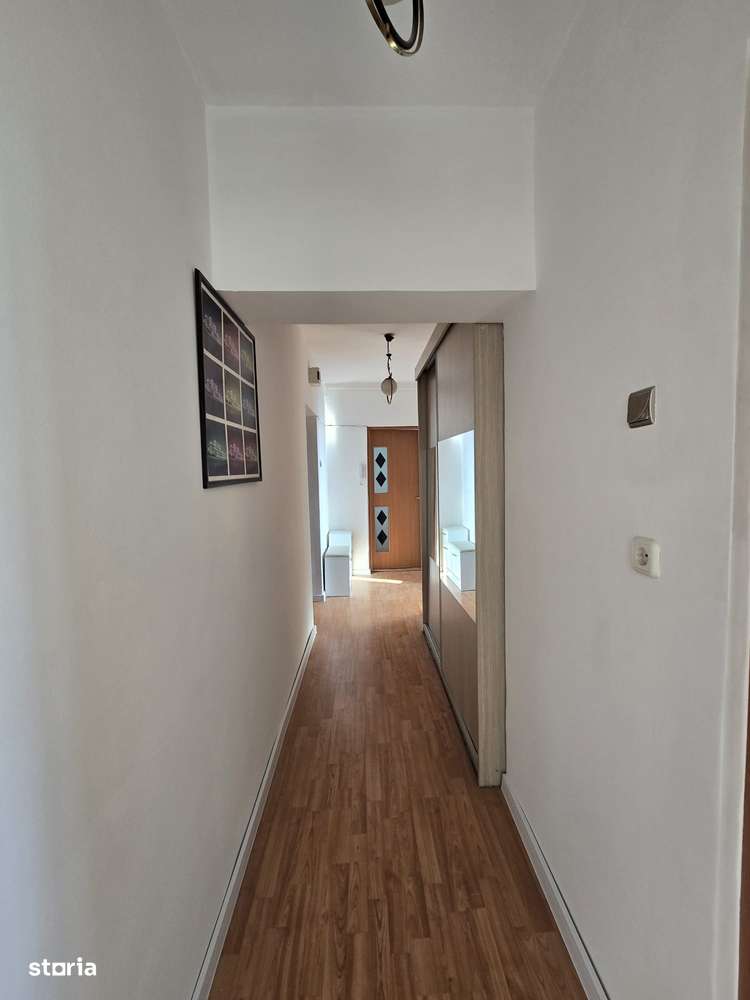 Berceni-Oltenitei, apartament decomandat,  spatios, bloc 2002-8