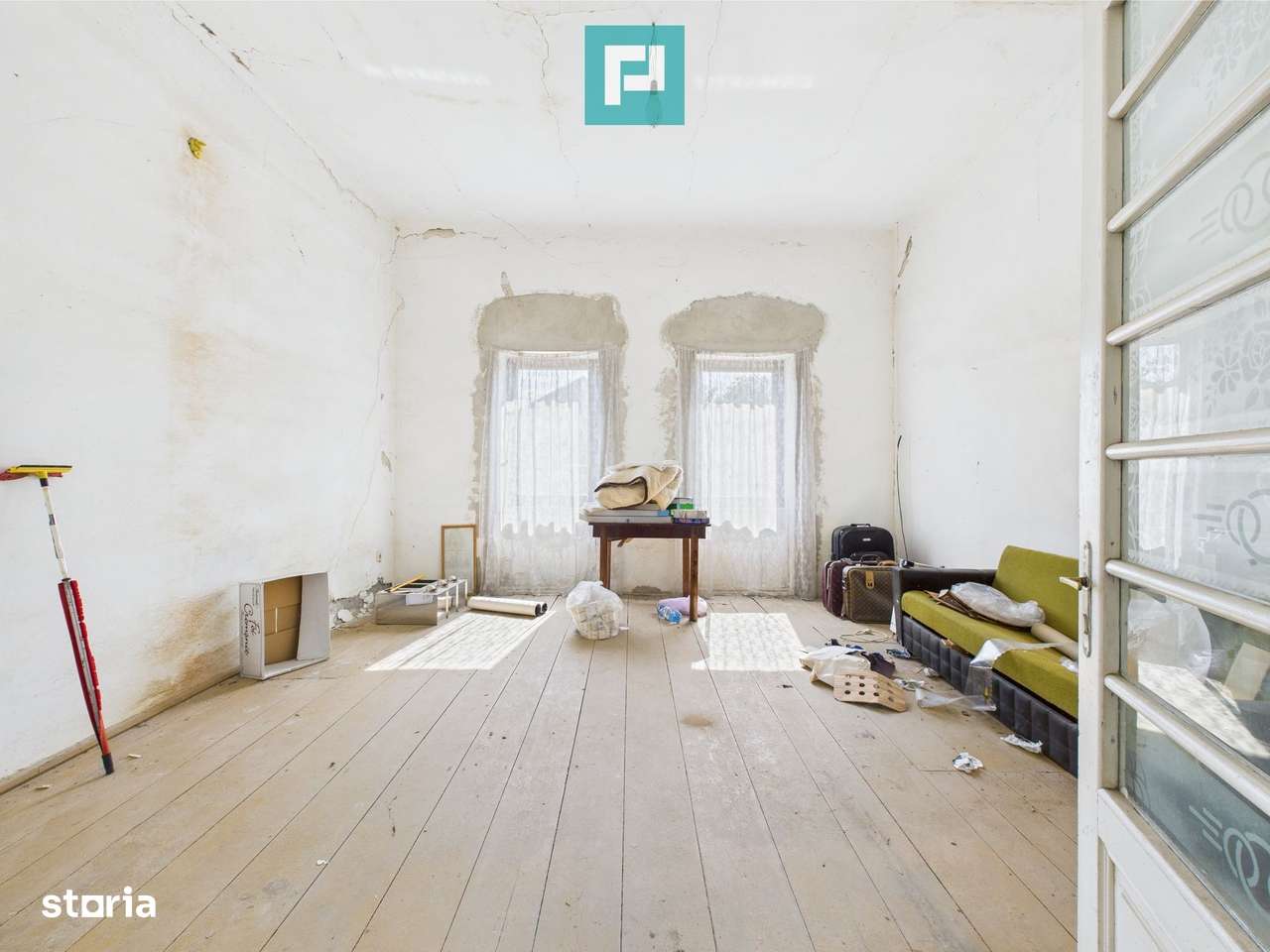 Clădire cu 5 camere cu teren și hală în Cenad - Imagine principală: 4/20