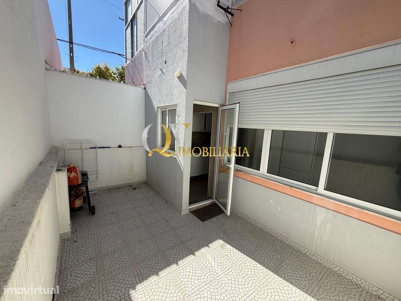 Excelente Apartamento T1+1 sito no Cristo Rei, Almada-11