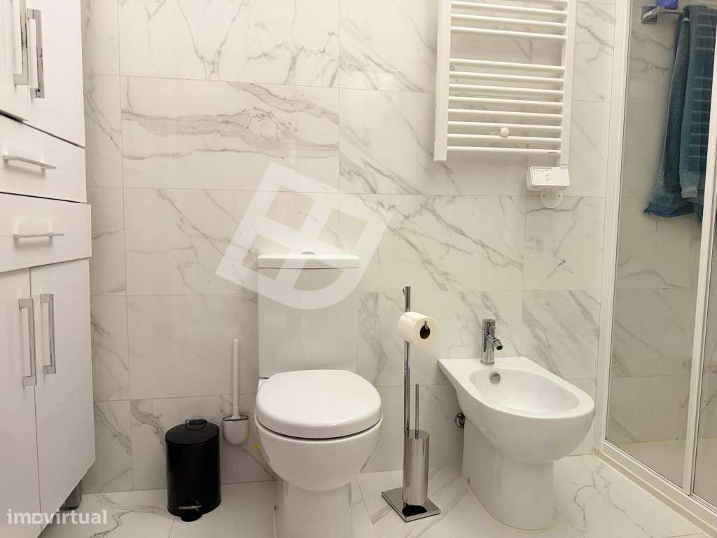 Apartamento T4 c/ Varanda - Av. Lourenço Peixinho-22