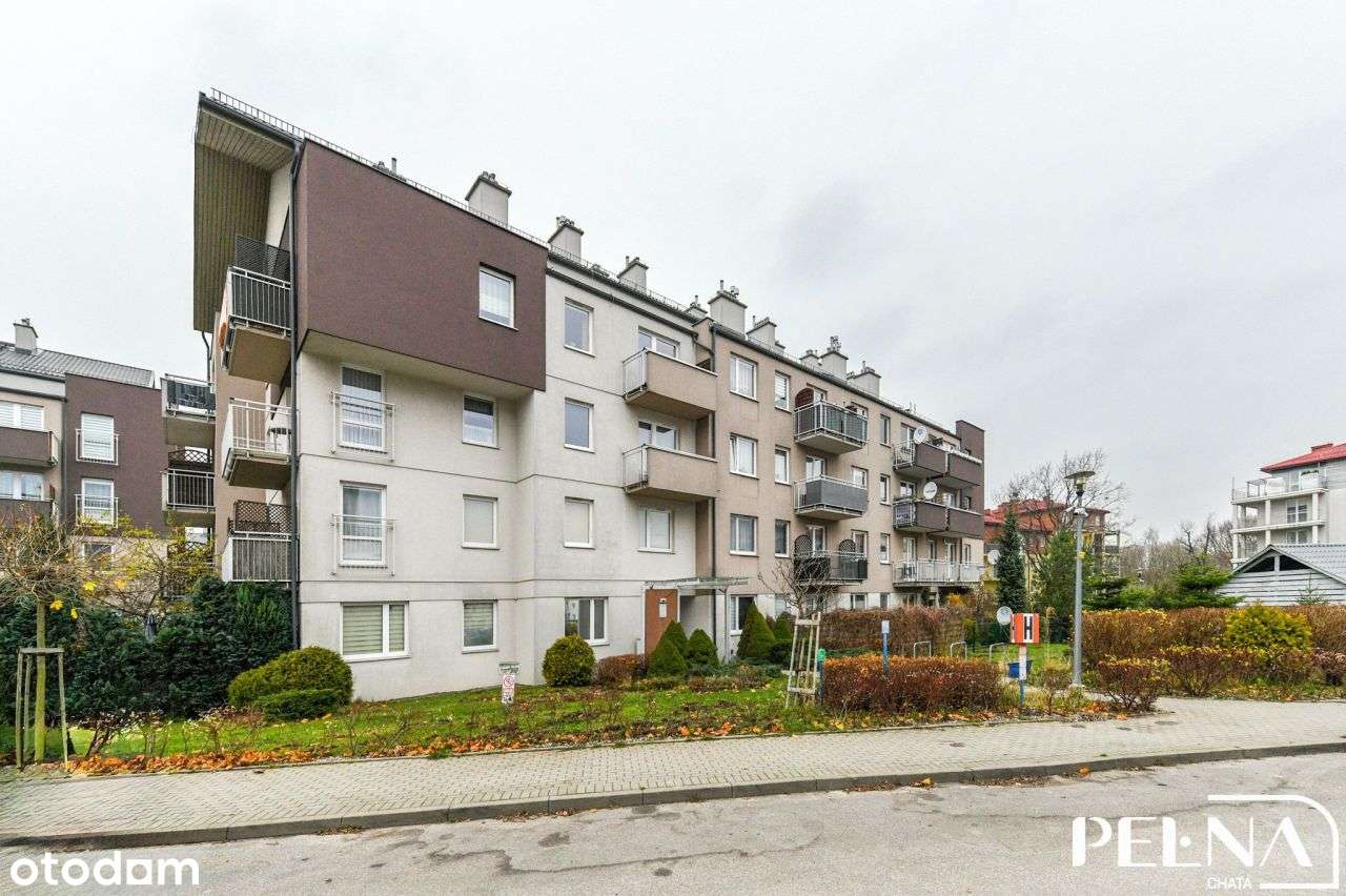 Słoneczne mieszkanie czteropokojowe w świetnej lok-17