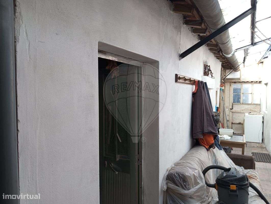 Moradia T1 para venda - Grande imagem: 2/10