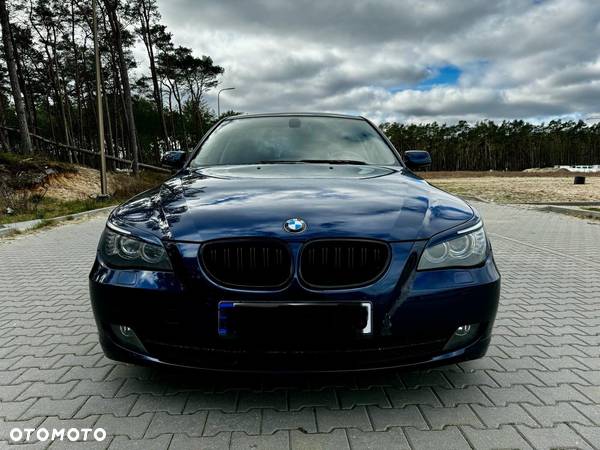 BMW Seria 5 523i - 5